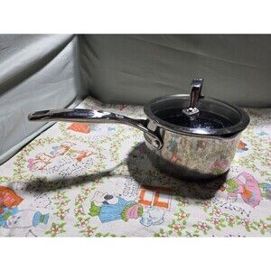 ZWILLING 18/10 2-qt Stainless Steel Ceramic Nonstick Dbl. Pour Saucepan w/Lid